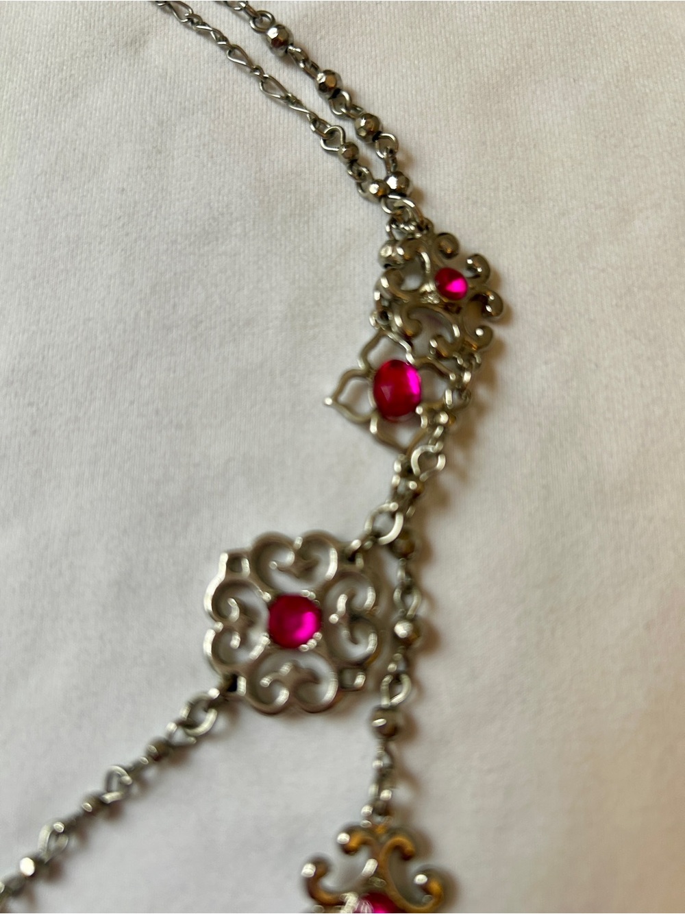 White House Black Market Silver-Tone Pink Gem Floral Necklace & Bracelet Set - Picture 6 of 7